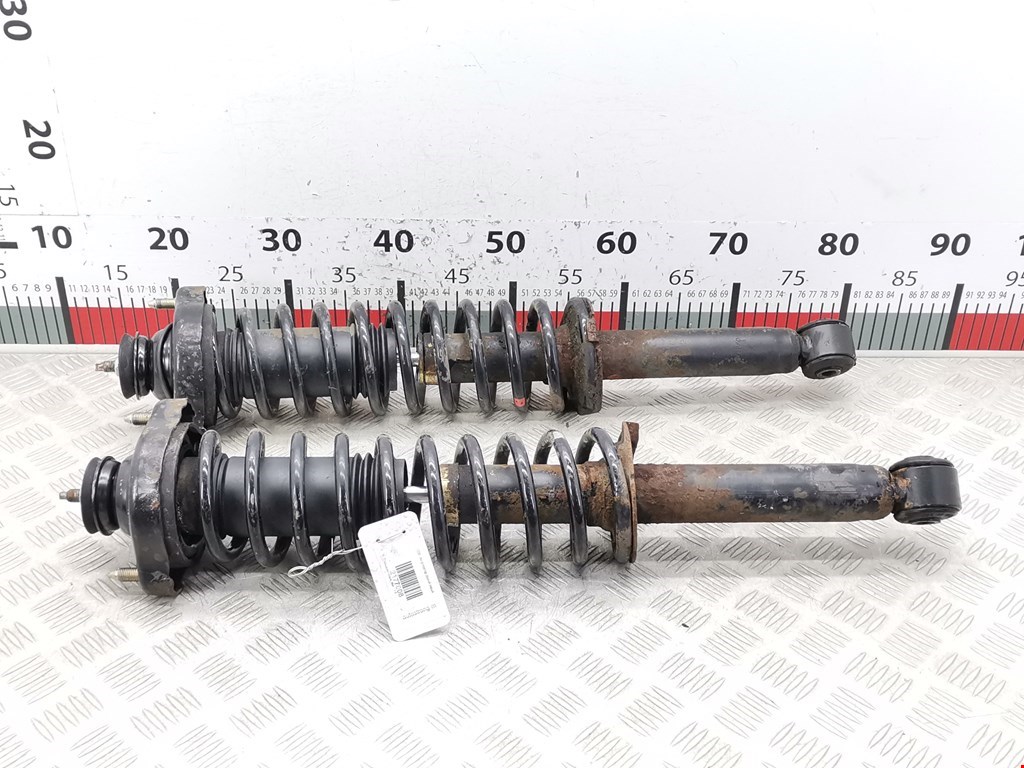 Стойка амортизатора заднего Mitsubishi Space_Star 1 (1998-2005)