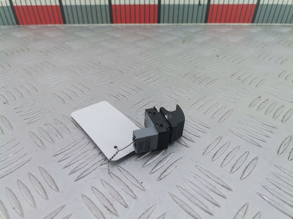 Кнопка стеклоподъемника VOLKSWAGEN Golf V 2003-2009