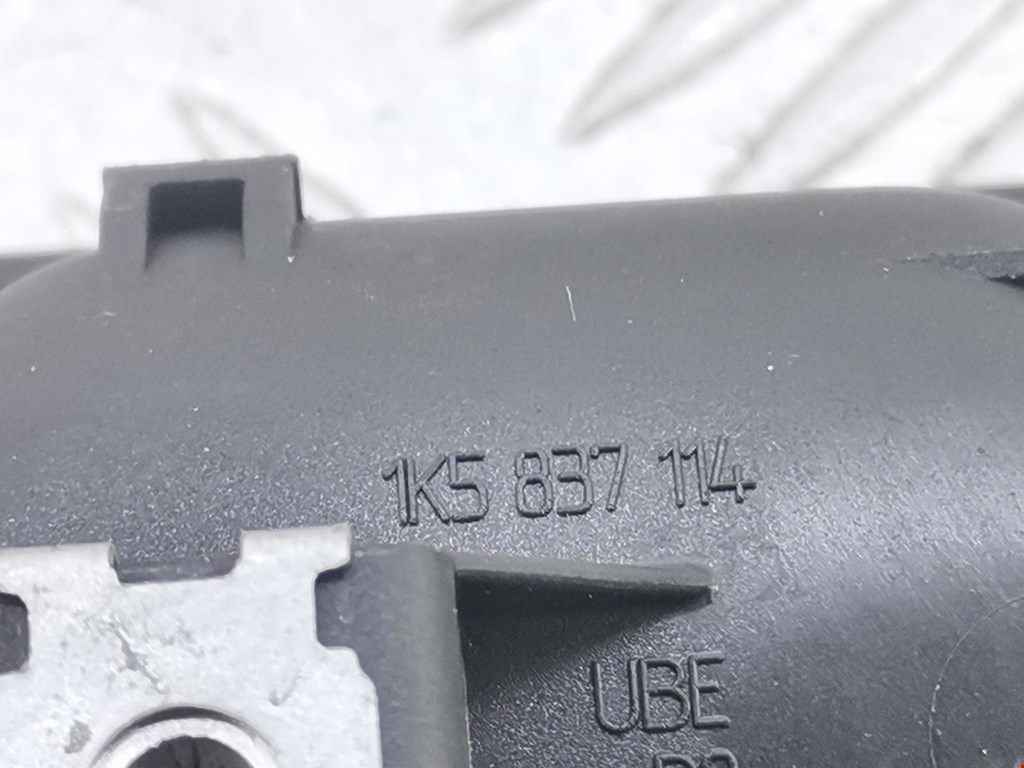 Ручка дверная задняя внутренняя правая VOLKSWAGEN Golf V 2003-2009