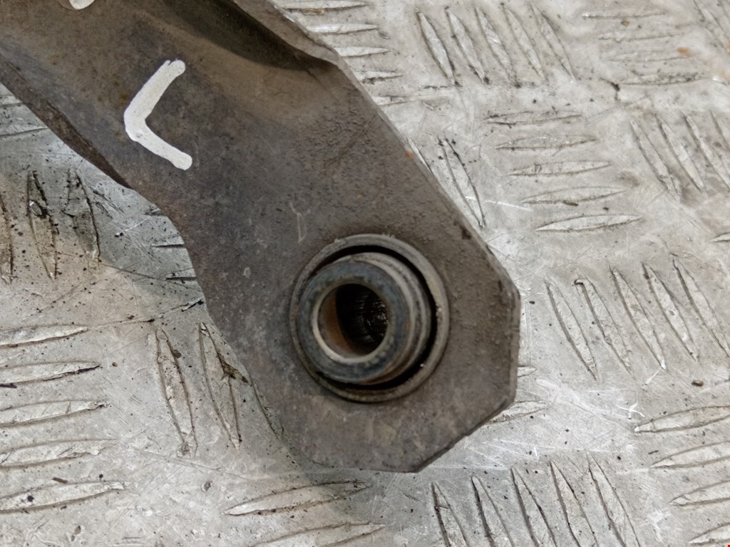 Рычаг передний левый RENAULT Megane II 2002-2009