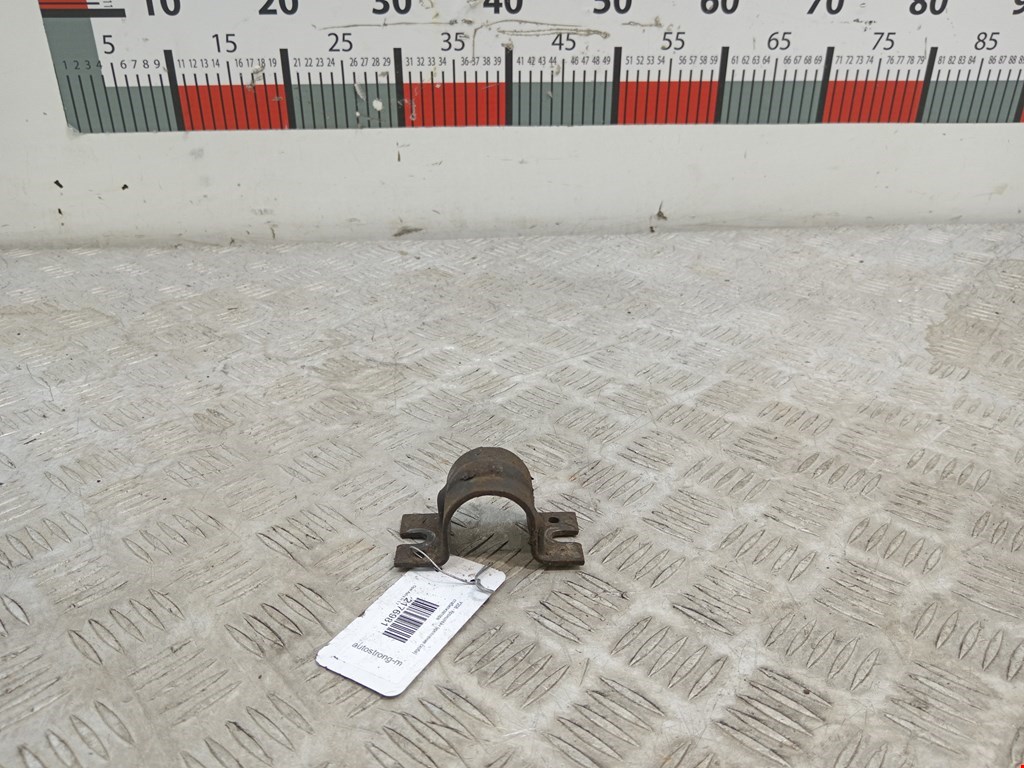 Кронштейн (крепление скоба) стабилизатора переднего Opel Astra H (2004-2014)