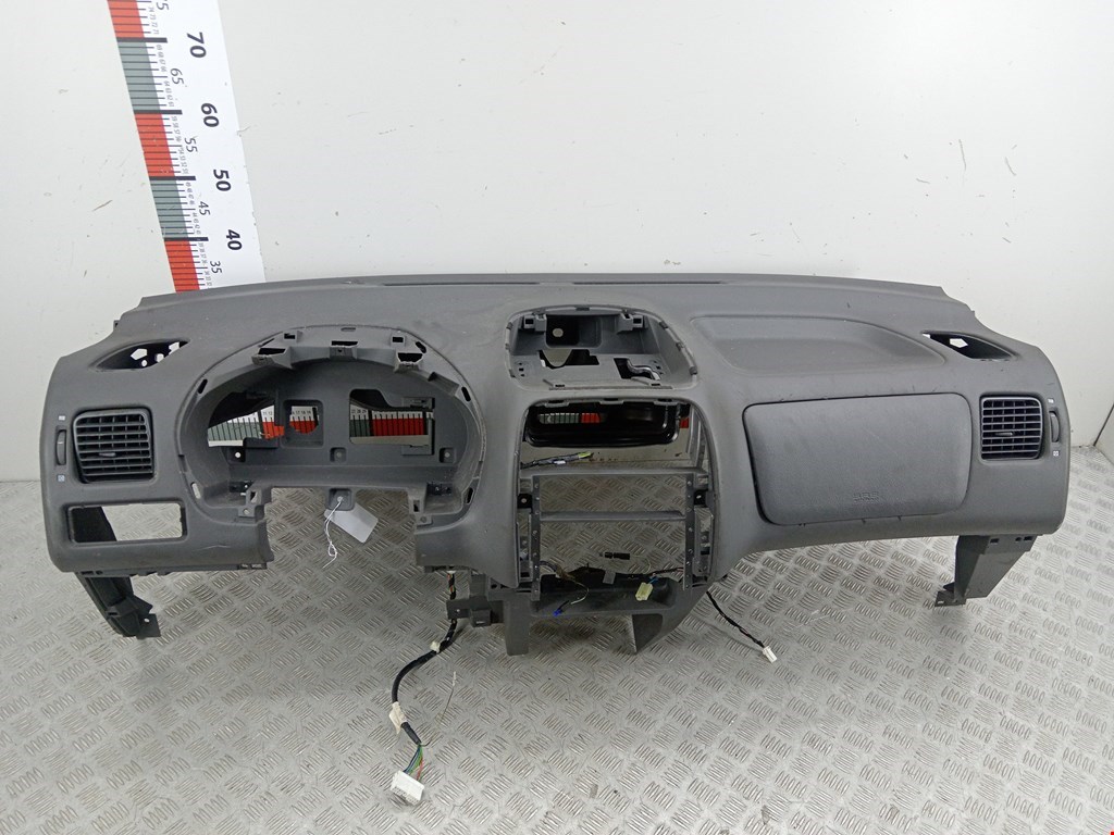 Торпедо MITSUBISHI Space Star 1999-2006