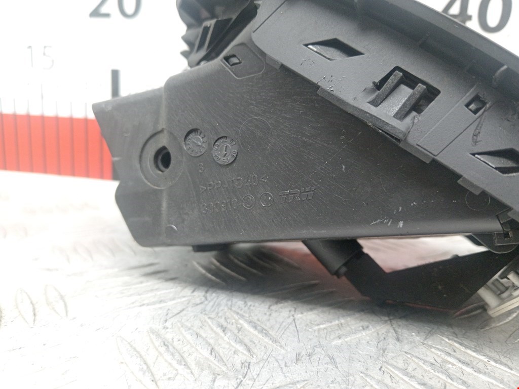 Дефлектор воздушный RENAULT Megane II 2002-2009