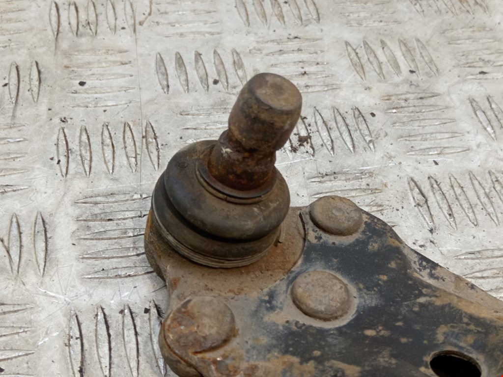 Рычаг передний правый OPEL Astra H/Family 2004-2015