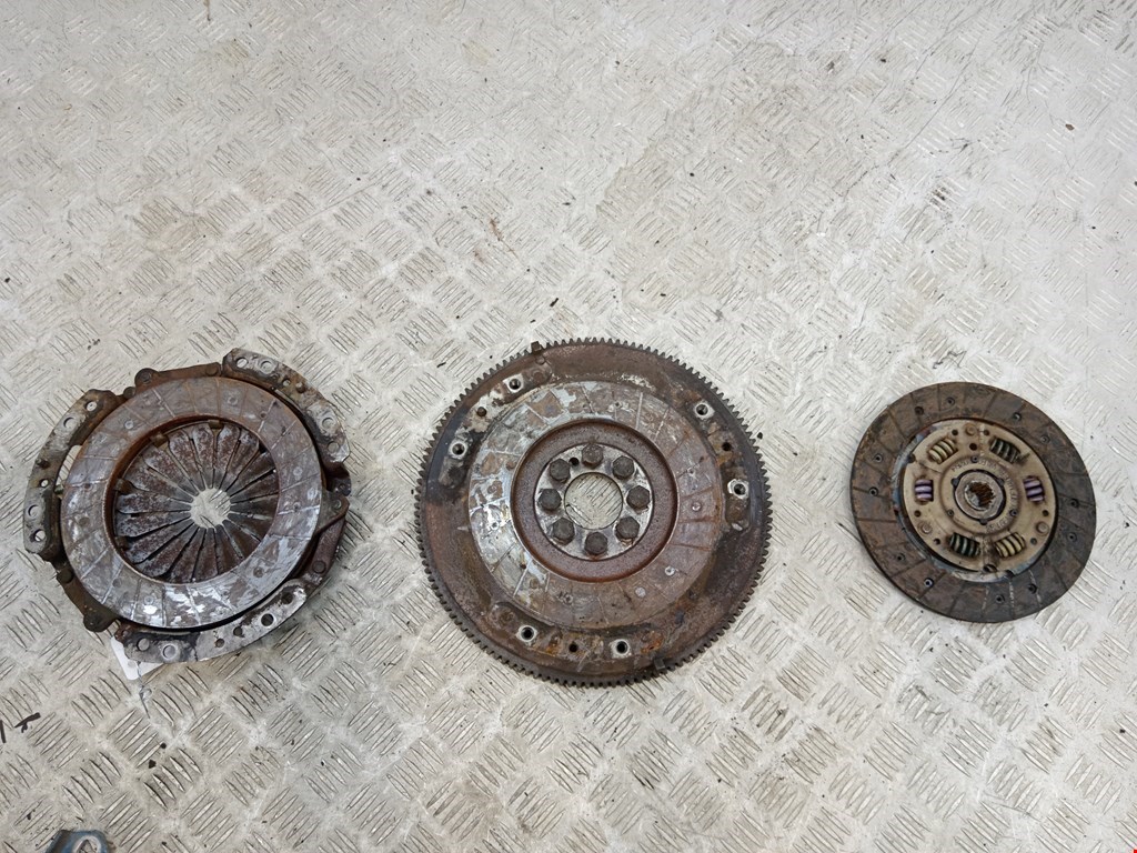 Маховик (демпфер сцепления) CITROEN Berlingo 1996-2012