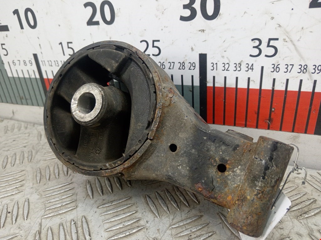 Подушка (опора) крепления двигателя Opel Vectra C (2002-2008)