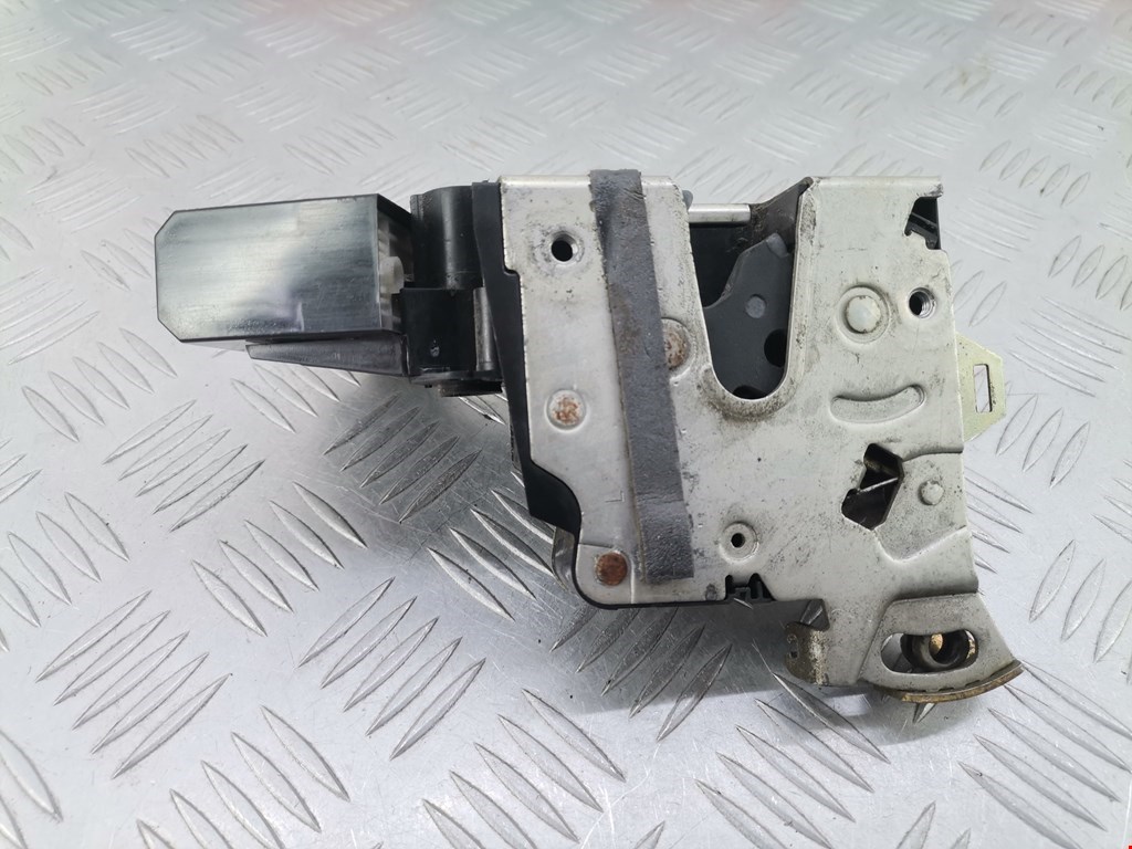 Замок двери передней левой BMW 5er 5 серия E39 1995-2004