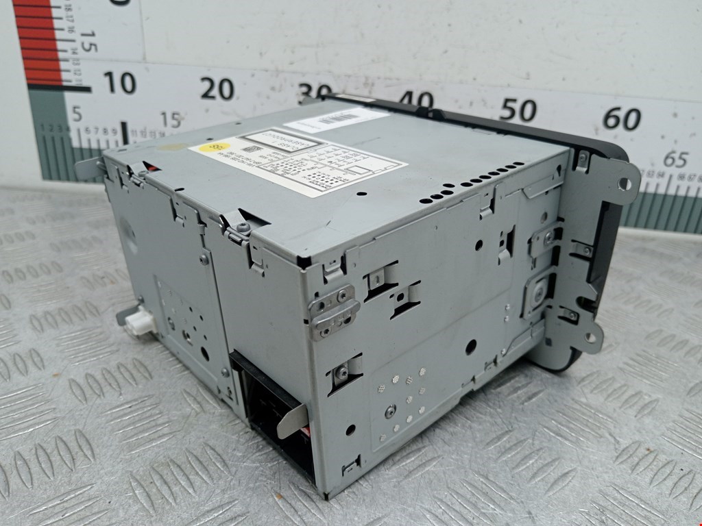 Магнитола VOLKSWAGEN Golf V 2003-2009