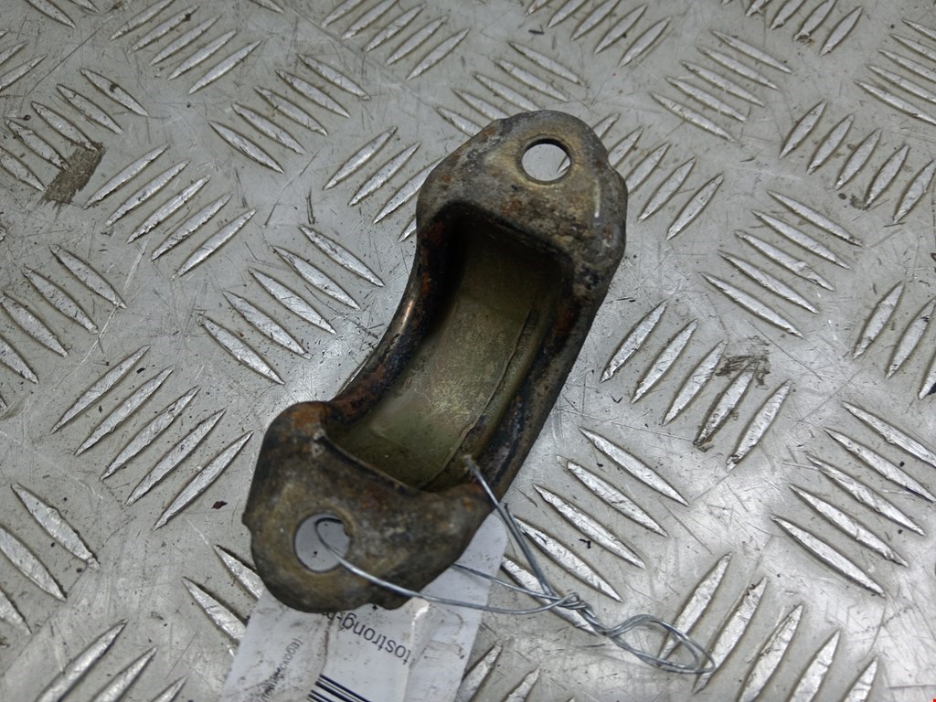 Кронштейн (крепление скоба) стабилизатора переднего Audi A6 C5 (1997-2005)