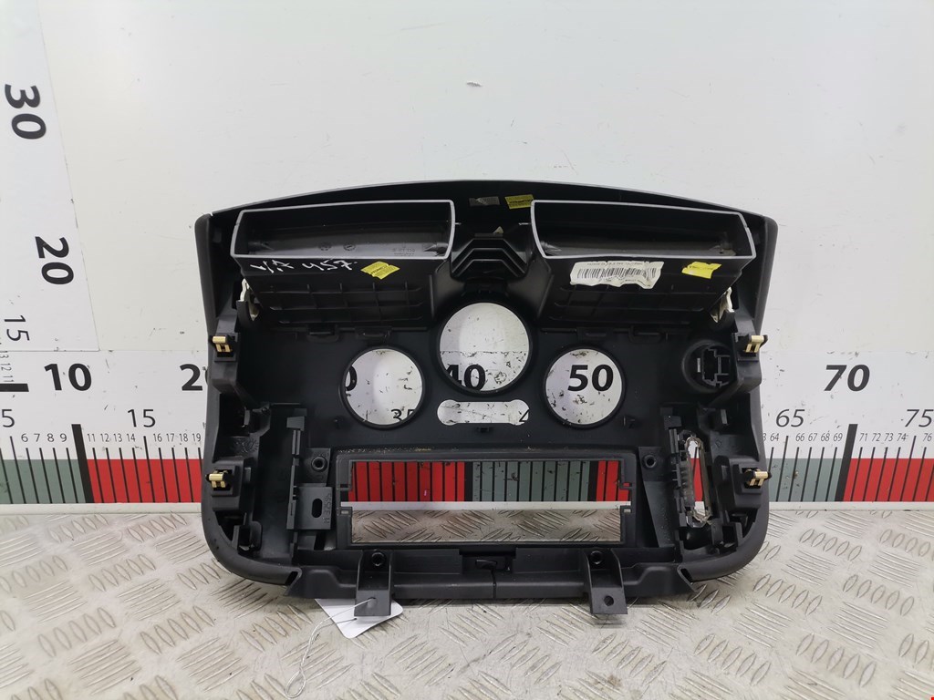 Дефлектор воздушный RENAULT Scenic II 2003-2010