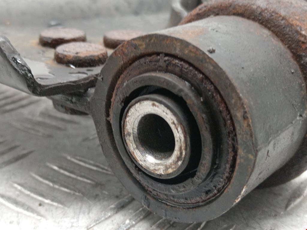 Рычаг передний левый OPEL Tigra B 2004-2009