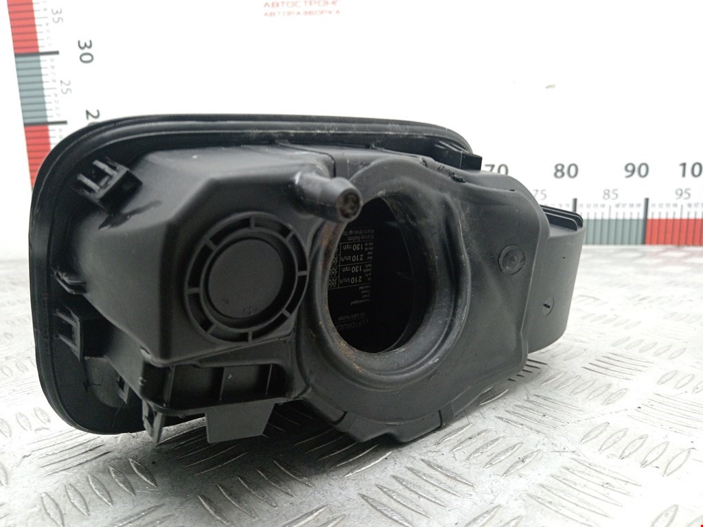 Лючок бензобака MERCEDES-BENZ C-Class C-klasse W204 2007-2015