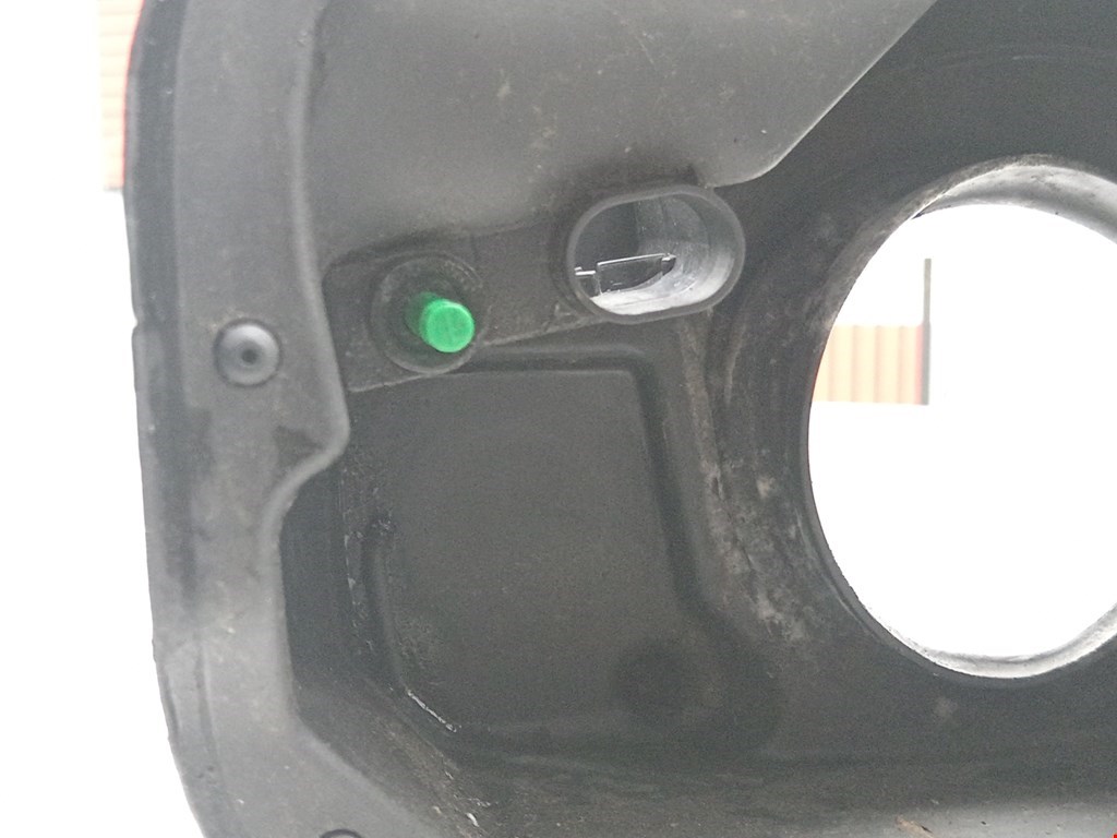 Лючок бензобака MERCEDES-BENZ C-Class C-klasse W204 2007-2015