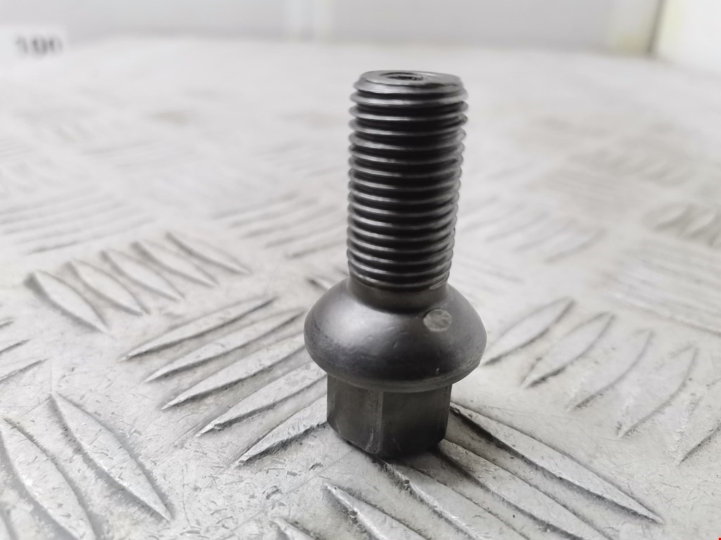 Болты MERCEDES-BENZ C-Class C-klasse W204 2007-2015