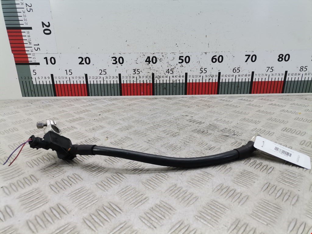 Клемма аккумулятора (минус) - AUDI A4 B8 2007-2015