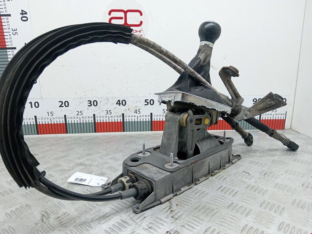 Кулиса (селектор) АКПП/МКПП в салоне VOLKSWAGEN Passat B6 2005-2011