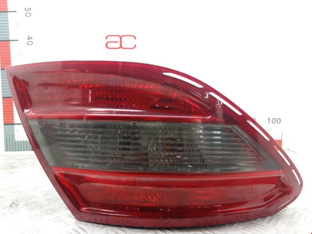 Фонарь задний левый MERCEDES-BENZ C-Class C-klasse W204 2007-2015