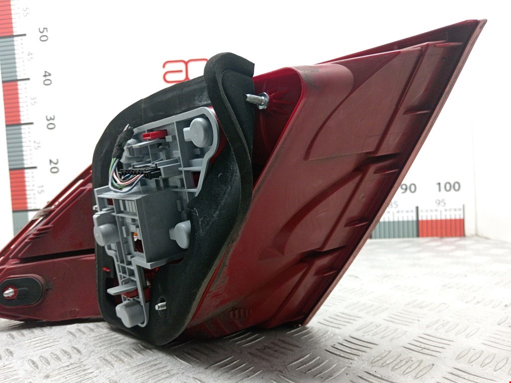 Фонарь задний левый MERCEDES-BENZ C-Class C-klasse W204 2007-2015