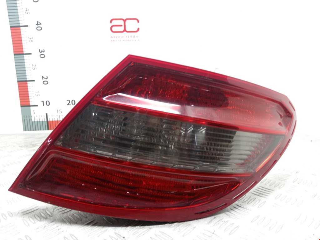 Фонарь задний правый MERCEDES-BENZ C-Class C-klasse W204 2007-2015