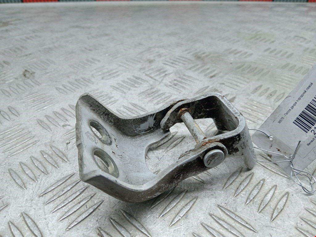 Петля двери передней левой Renault Kangoo 2 (W/FW) (2007-2021)