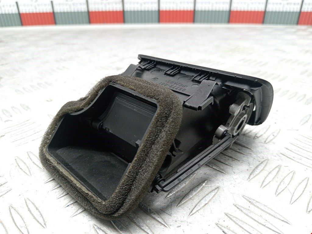 Дефлектор воздушный VOLKSWAGEN Passat B6 2005-2011