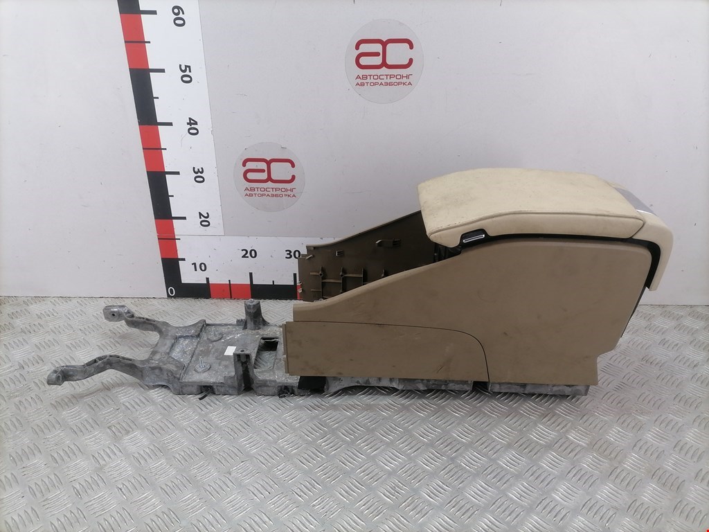 Подлокотник в салон VOLVO S80 II 2006-2016