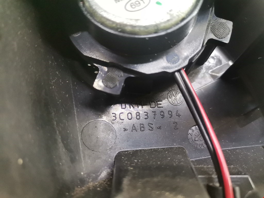 Динамик VOLKSWAGEN Passat B6 2005-2011