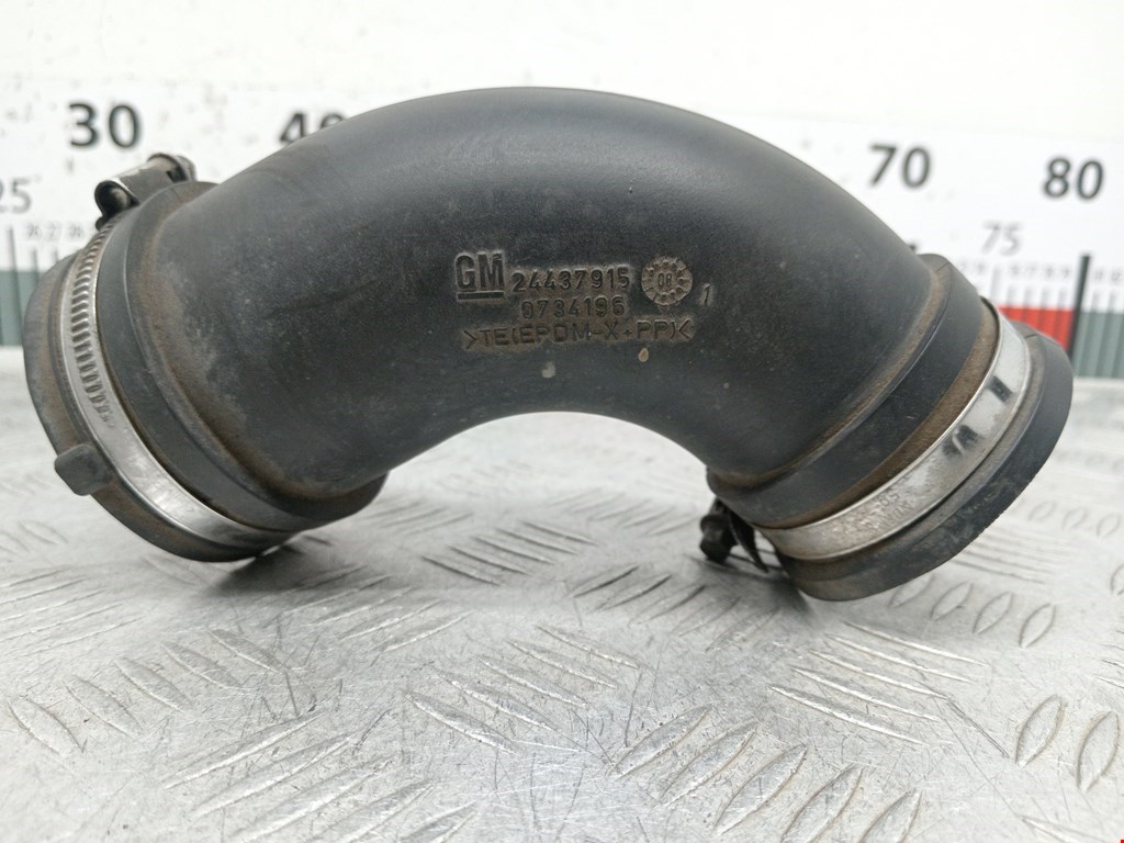 Патрубок воздушного фильтра OPEL Astra H/Family 2004-2015