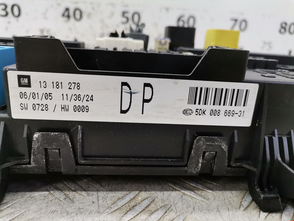 Датчик уровня в бачок омывателя OPEL Astra H/Family 2004-2015