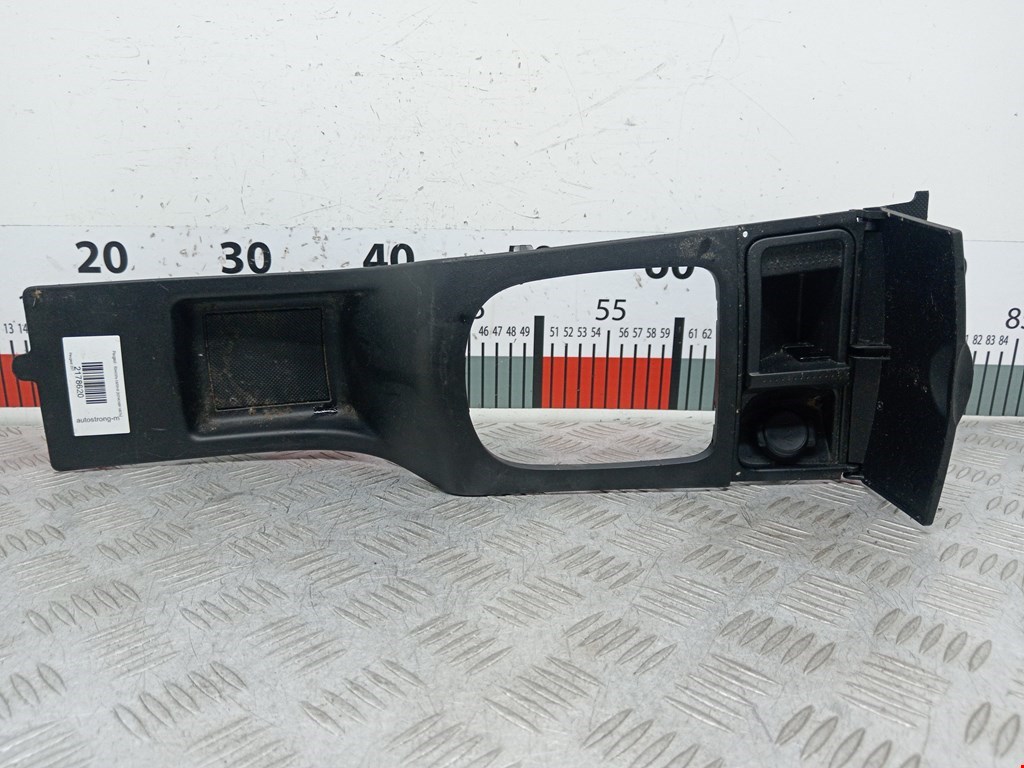 Консоль салона (кулисная часть) Peugeot 207 (2006-2014)