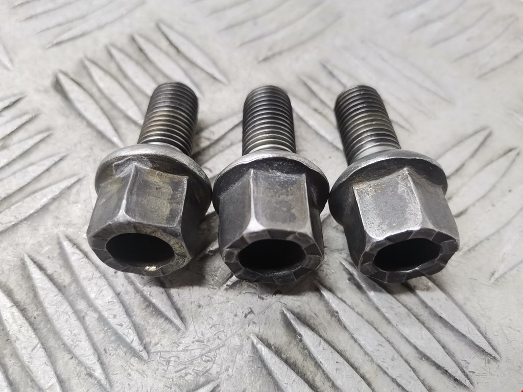 Болты SEAT Cordoba 1993-2002