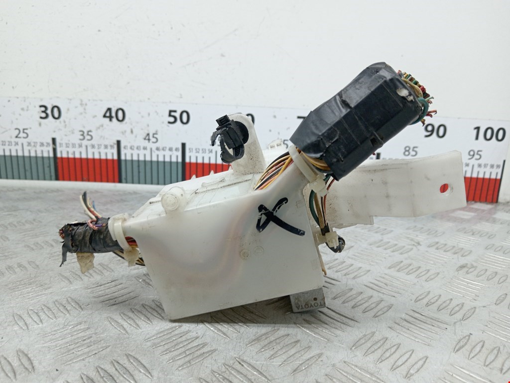 Датчик уровня в бачок омывателя TOYOTA Aygo AB10 2005-2014