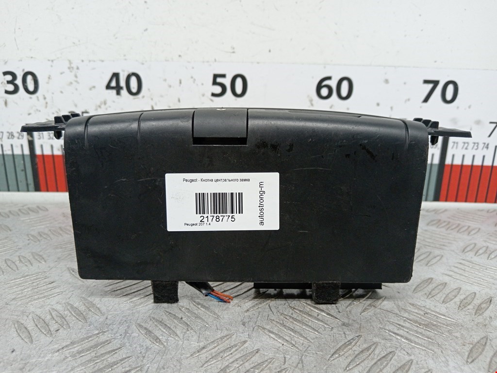 Кнопка центрального замка PEUGEOT 207 2006-2015