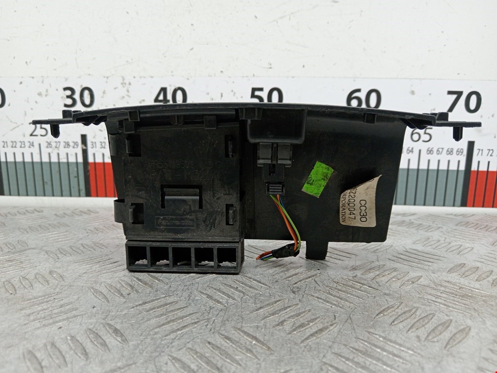 Кнопка центрального замка PEUGEOT 207 2006-2015