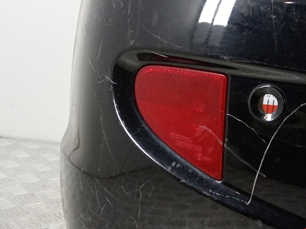 Бампер задний HONDA Civic 2001-2005