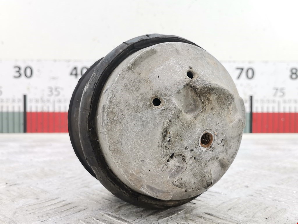 Подушка (опора) крепления двигателя Mercedes CLS-Class (W219) (2004-2010)