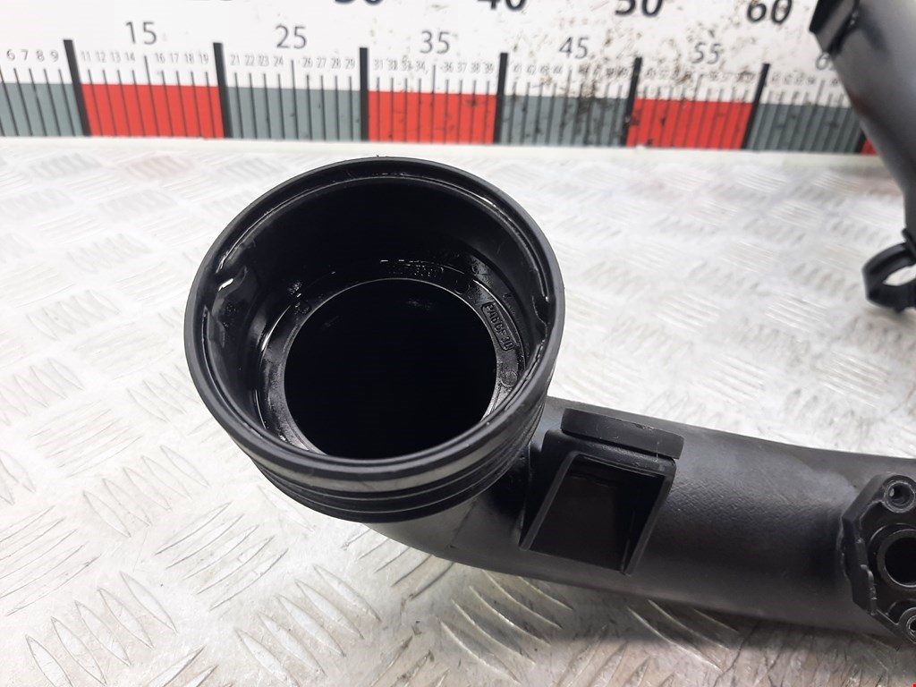 Патрубок интеркулера VOLKSWAGEN Passat B6 2005-2011