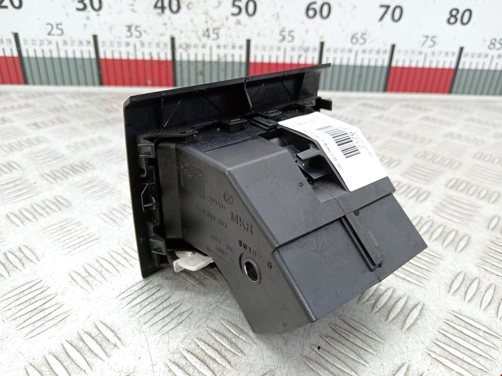 Дефлектор воздушный SKODA Octavia A5 1Z- 2004-2013