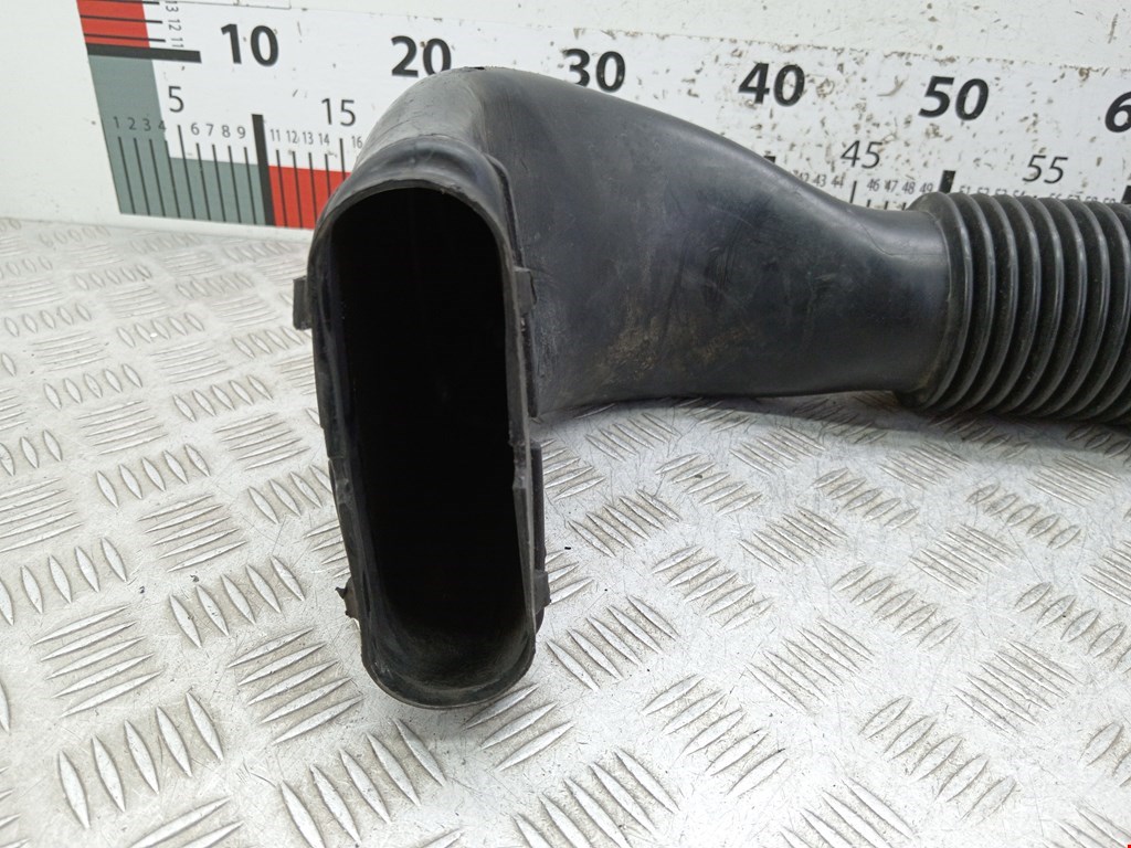 Воздухозаборник (наружный) MERCEDES-BENZ C-Class C-klasse W204 2007-2015