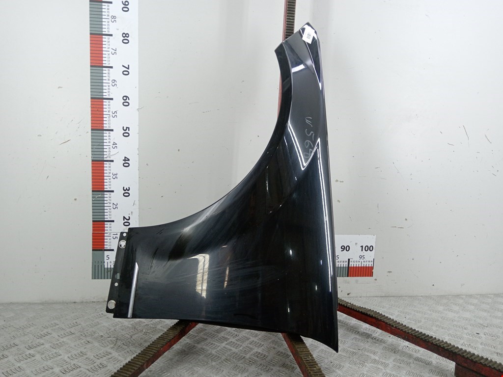 Крыло переднее левое MERCEDES-BENZ C-Class C-klasse W204 2007-2015