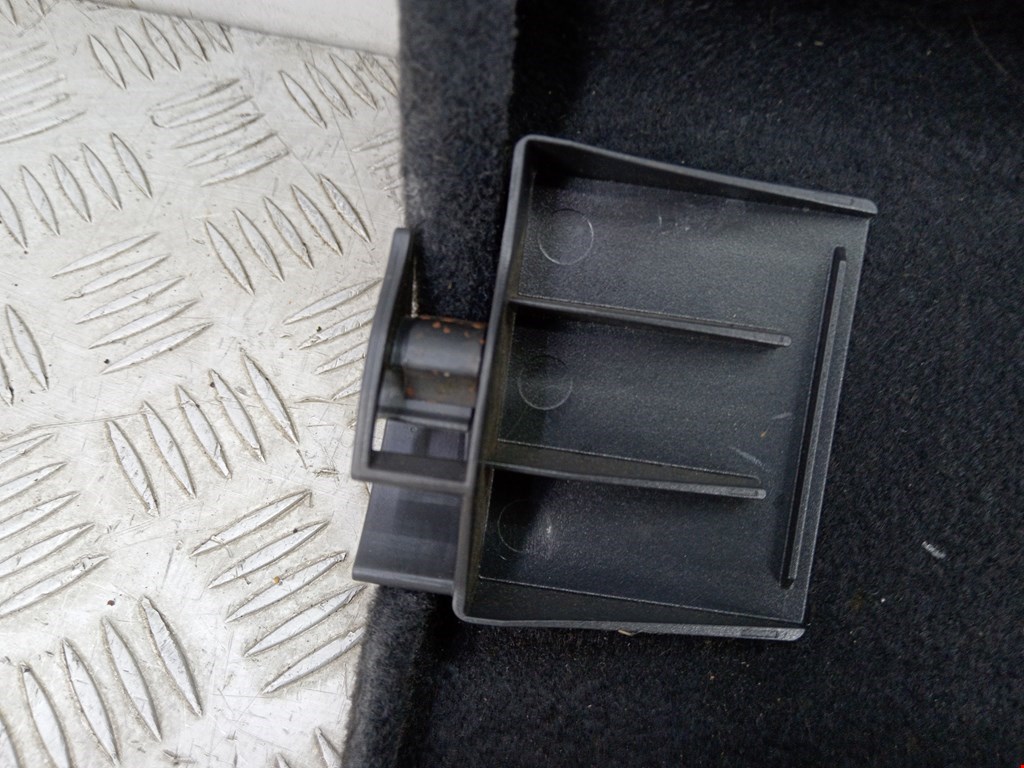 Шторка багажника (полка) SKODA Octavia A5 1Z- 2004-2013