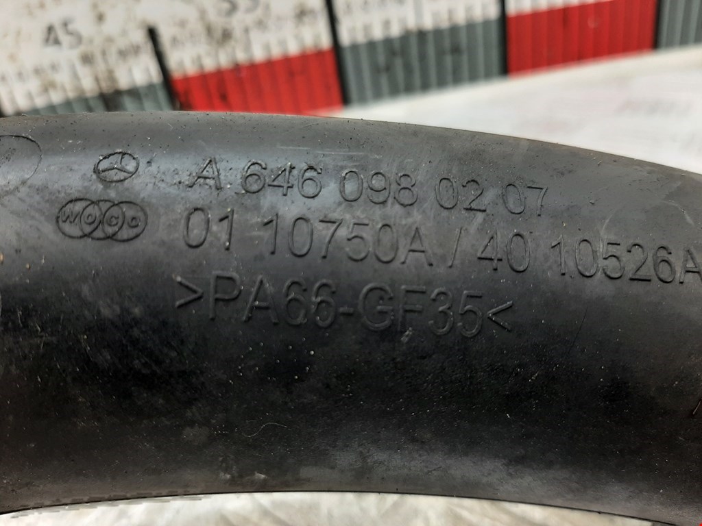 Патрубок интеркулера MERCEDES-BENZ C-Class C-klasse W204 2007-2015