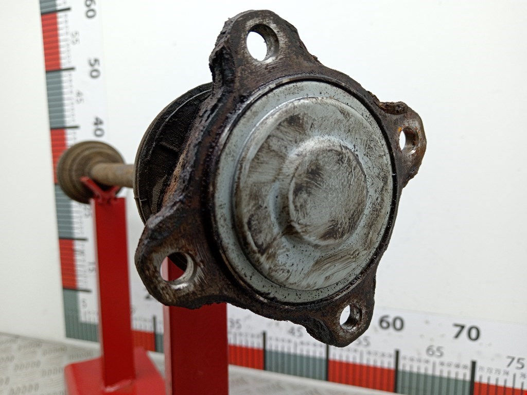 Полуось (привод, приводной вал) задняя правая TOYOTA RAV 4 XA20 2000-2005