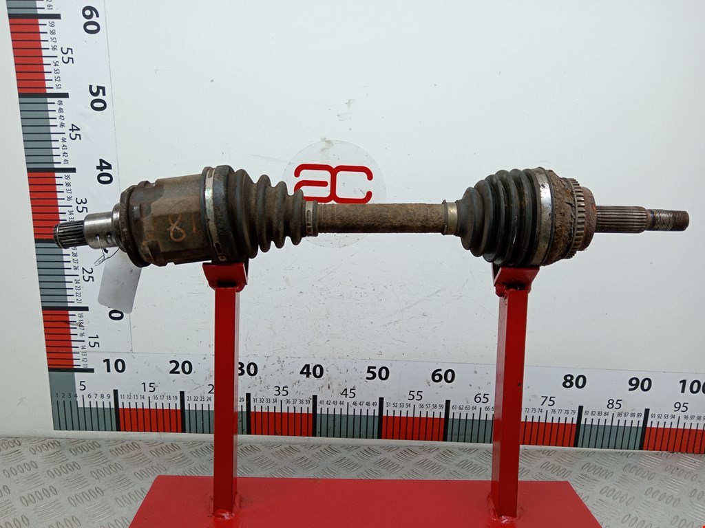 Полуось (привод, приводной вал) передняя левая TOYOTA RAV 4 XA20 2000-2005