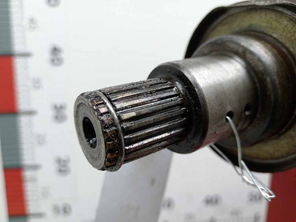 Полуось (привод, приводной вал) передняя левая TOYOTA RAV 4 XA20 2000-2005