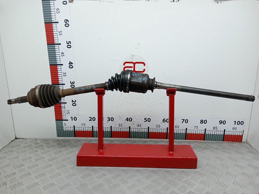 Полуось (привод, приводной вал) передняя правая TOYOTA RAV 4 XA20 2000-2005