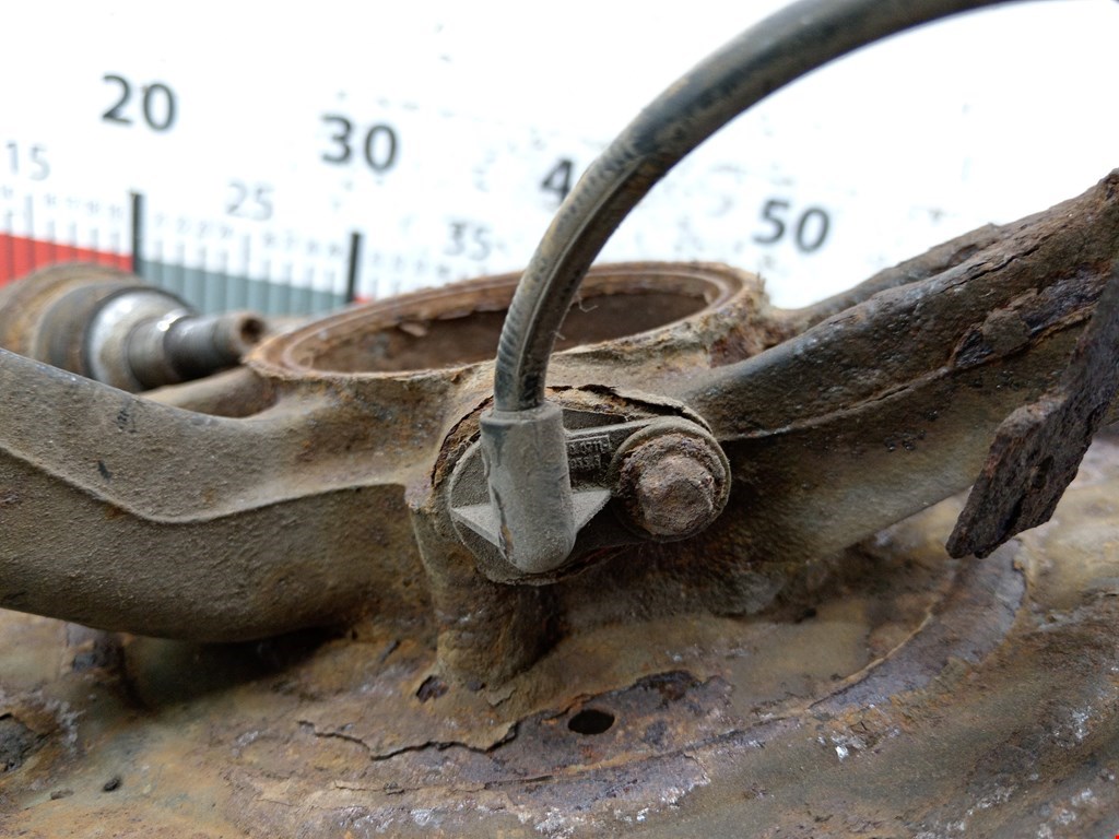 Ступица задняя правая MERCEDES-BENZ M-Class W163 ML 1997-2005