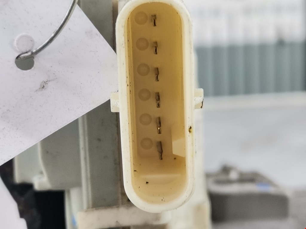 Замок двери задней левой AUDI A4 B8 2007-2015