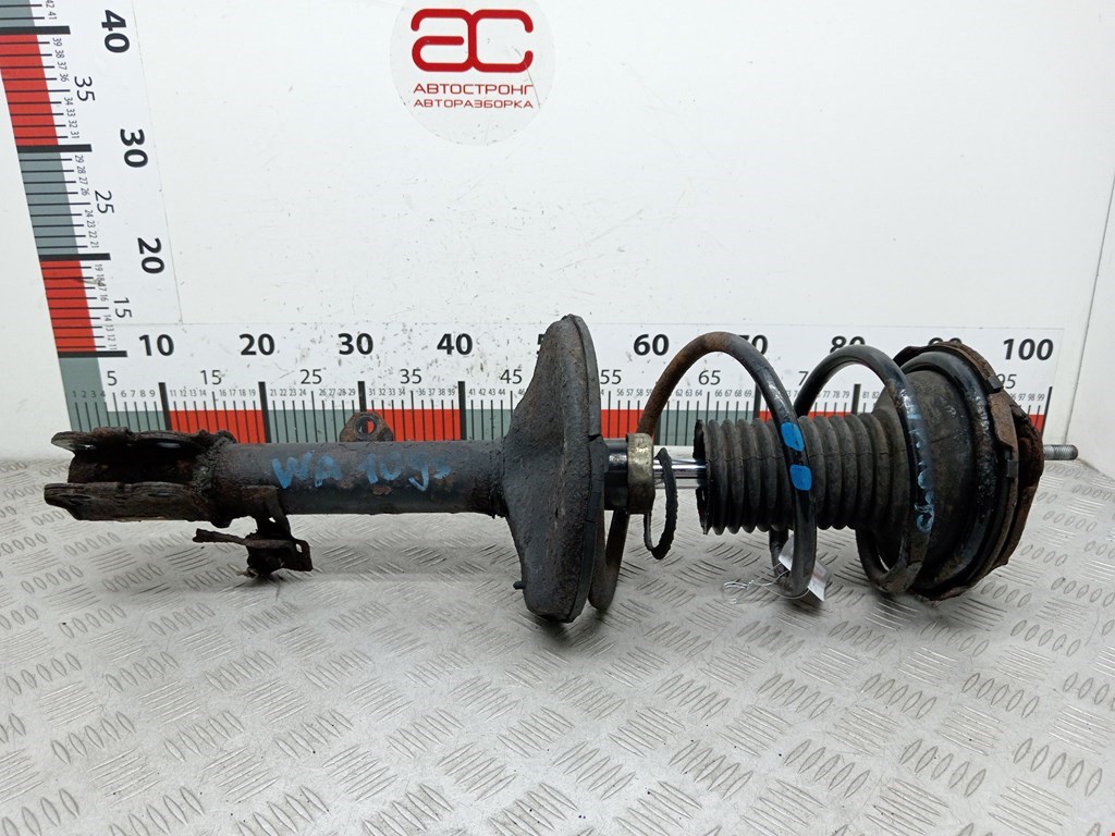 Амортизатор передний правый TOYOTA RAV 4 XA20 2000-2005