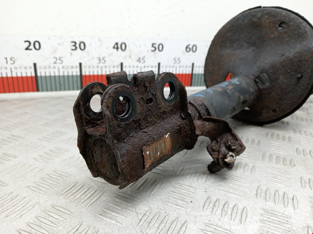 Амортизатор передний правый TOYOTA RAV 4 XA20 2000-2005